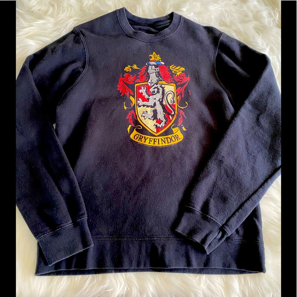 Universal Studios Harry Potter Gryffindor Black Crewneck Sweatshirt w/ I…